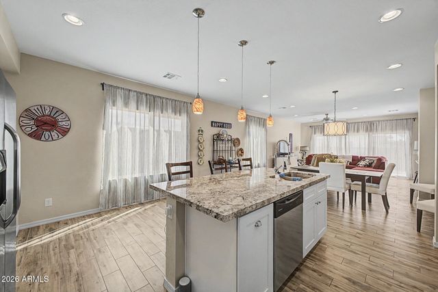 5721 E Leland Street, Mesa, AZ 85215