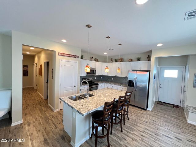 5721 E Leland Street, Mesa, AZ 85215