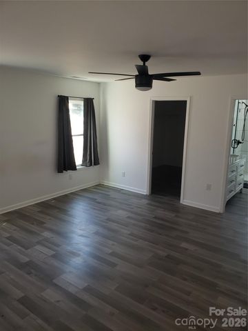 611 Fernwood Drive, Albemarle, NC 28001