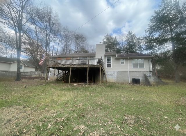 67 Red Oak Avenue, West Fork, AR 72774