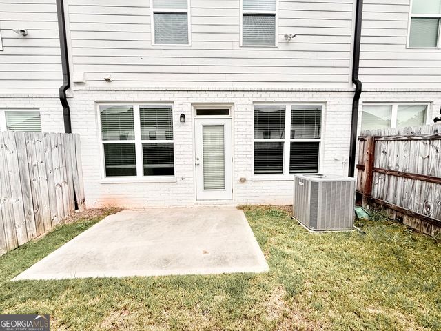 34 Auburn Woods Drive, Auburn, GA 30011