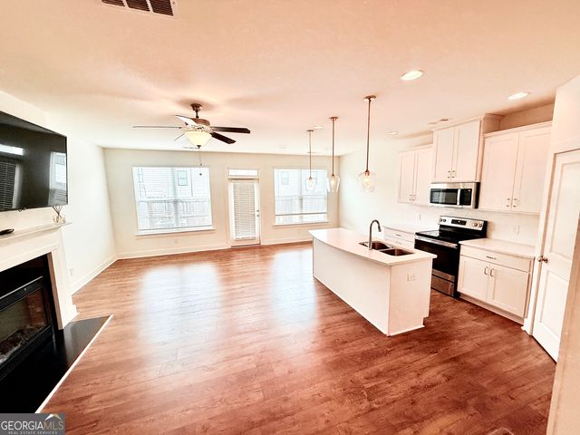 34 Auburn Woods Drive, Auburn, GA 30011