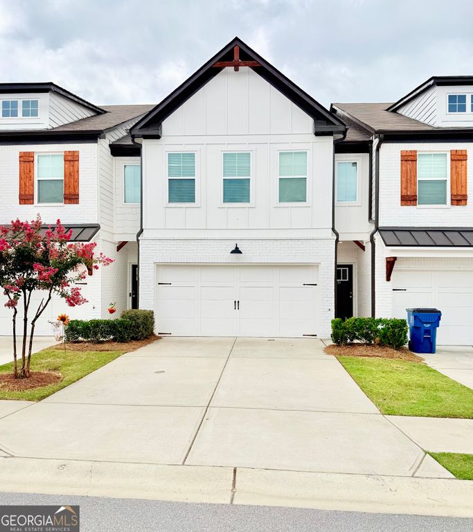 34 Auburn Woods Drive, Auburn, GA 30011