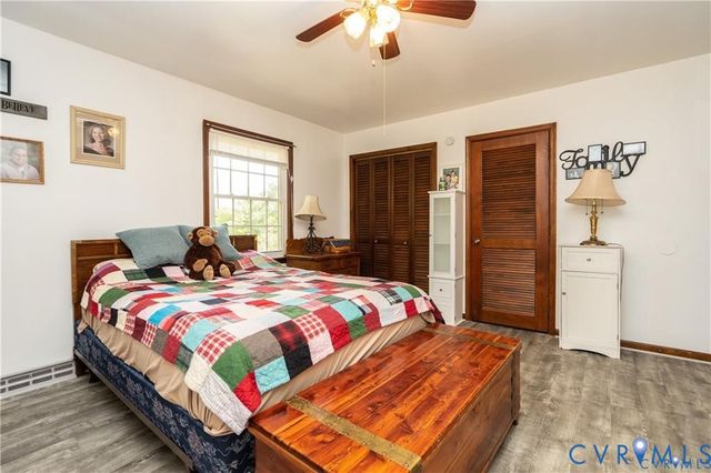 321 Warsaw Ave, Hopewell, VA 23860