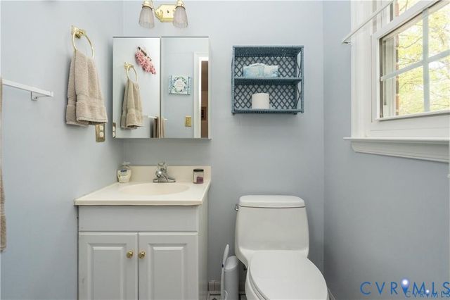 321 Warsaw Ave, Hopewell, VA 23860