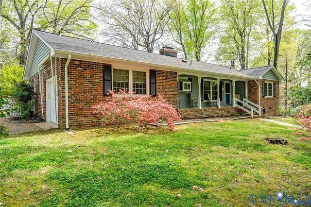 321 Warsaw Ave, Hopewell, VA 23860