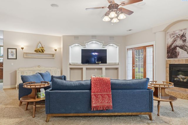 1191 Pinto Loop, Richland, WA 99352