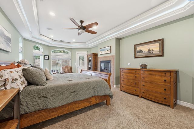 1191 Pinto Loop, Richland, WA 99352