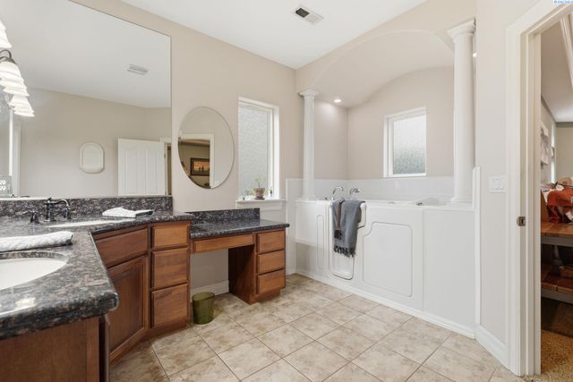 1191 Pinto Loop, Richland, WA 99352