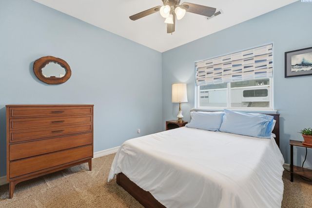 1191 Pinto Loop, Richland, WA 99352