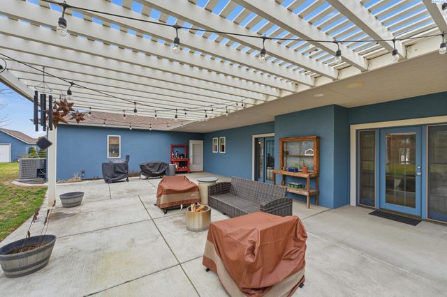 1191 Pinto Loop, Richland, WA 99352