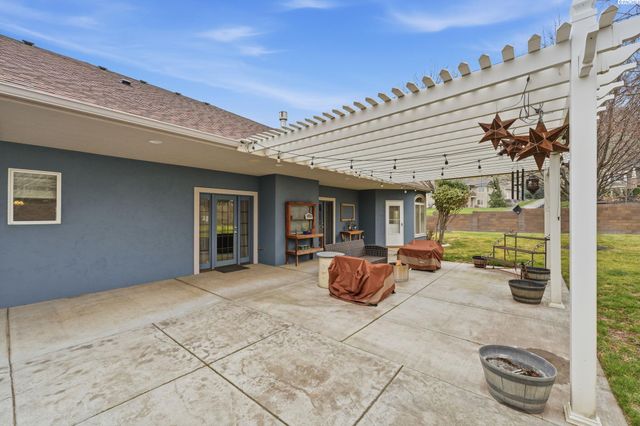 1191 Pinto Loop, Richland, WA 99352