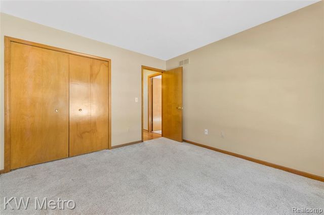 49321 Glasco Court, Utica, MI 48315