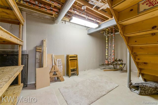 49321 Glasco Court, Utica, MI 48315