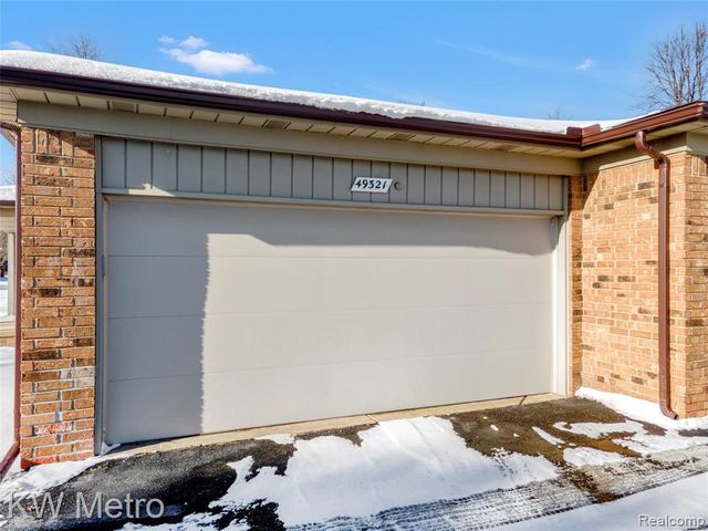 49321 Glasco Court, Utica, MI 48315