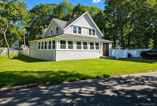 165 Cedar Street, Amityville, NY 11701