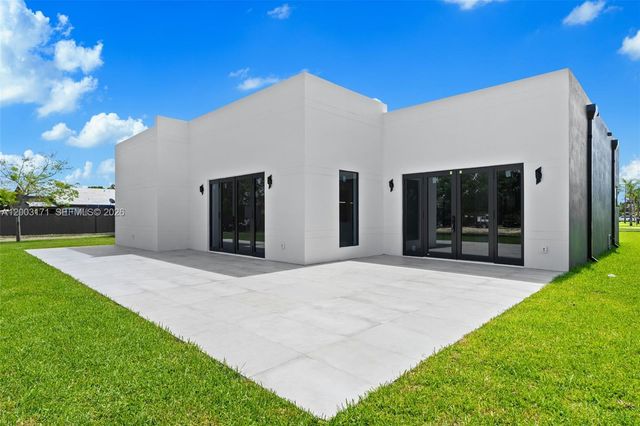 29705 SW 187th Ave, Homestead, FL 33030