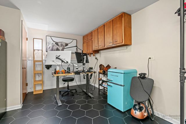 925 S Chestnut Avenue, Arlington Heights, IL 60005