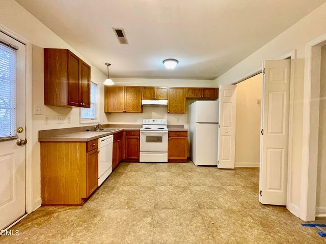 224 Bass Lake Road, Holly Springs, NC 27540