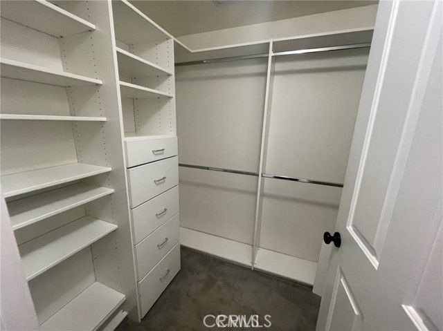 259 Saint Croix Court, Oak Park, CA 91377