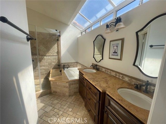 259 Saint Croix Court, Oak Park, CA 91377