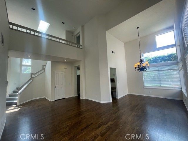 259 Saint Croix Court, Oak Park, CA 91377