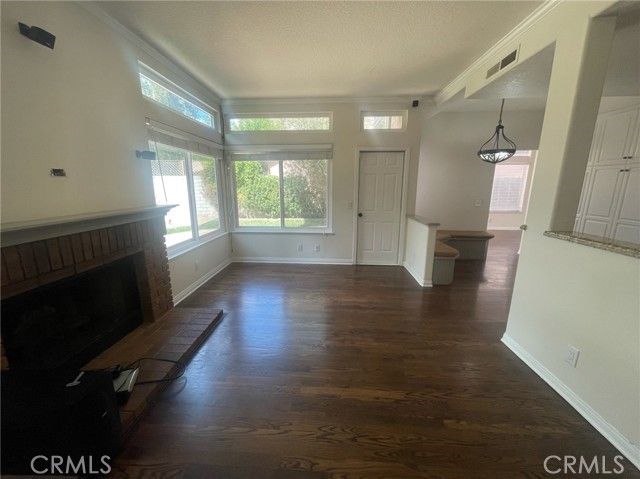 259 Saint Croix Court, Oak Park, CA 91377