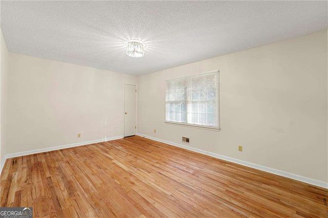 552 Duke Drive, Marietta, GA 30066