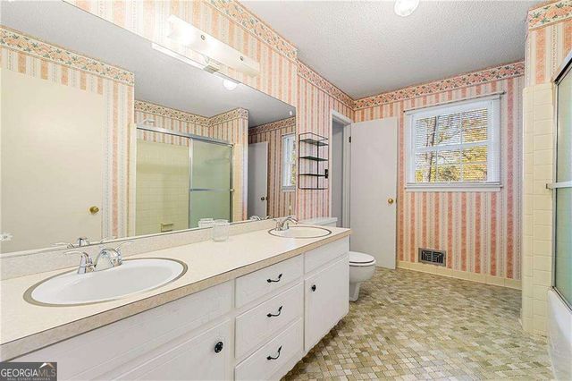 552 Duke Drive, Marietta, GA 30066