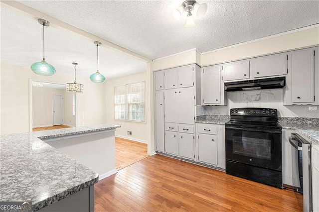 552 Duke Drive, Marietta, GA 30066