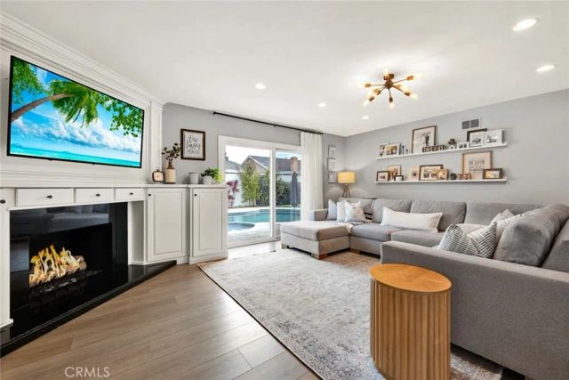 677 N Clinton Street, Orange, CA 92867