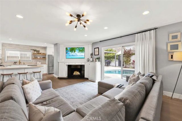 677 N Clinton Street, Orange, CA 92867