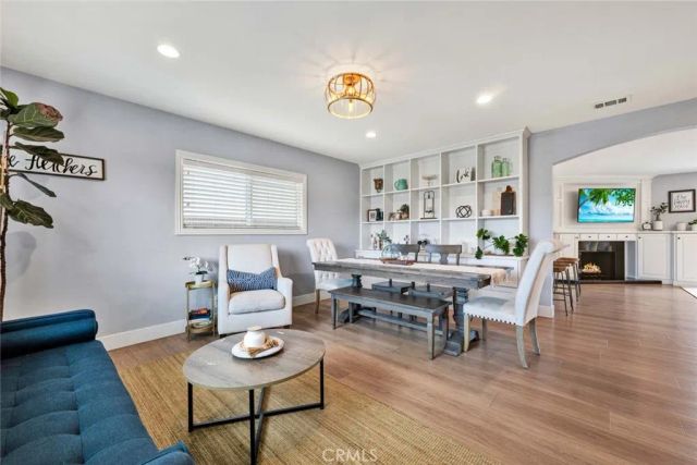 677 N Clinton Street, Orange, CA 92867