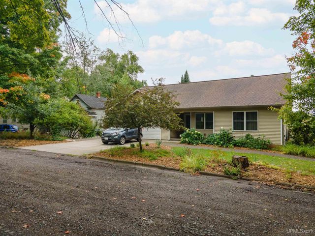 511 3rd Street, Alpha, MI 49902