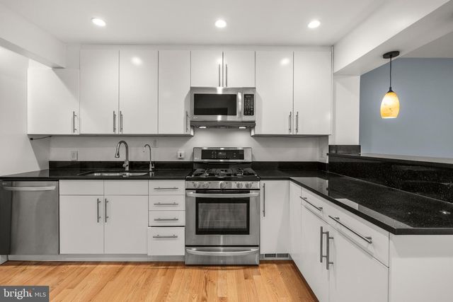 11110 SAFFOLD WAY, Reston, VA 20190