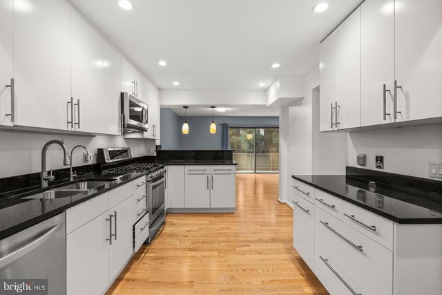 11110 SAFFOLD WAY, Reston, VA 20190