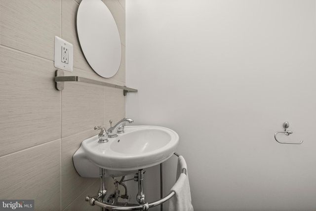 11110 SAFFOLD WAY, Reston, VA 20190