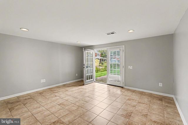 908 WINSAP CT, Baltimore, MD 21227