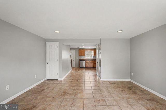 908 WINSAP CT, Baltimore, MD 21227