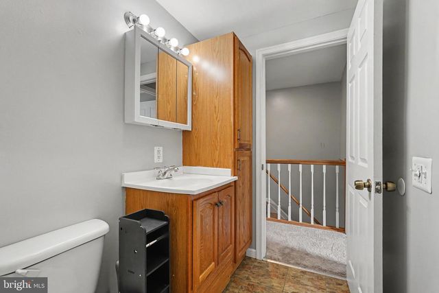 908 WINSAP CT, Baltimore, MD 21227