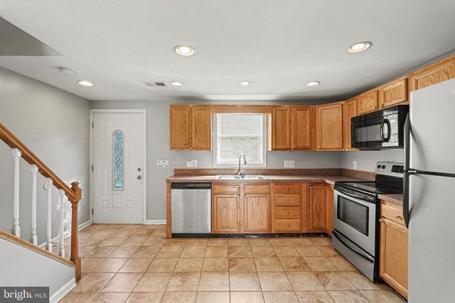908 WINSAP CT, Baltimore, MD 21227