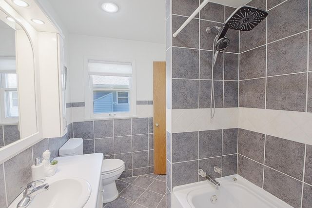 803 20th Avenue N, Saint Cloud, MN 56303