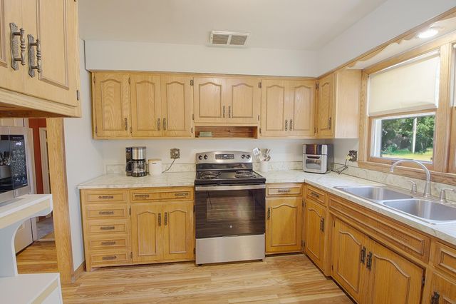 803 20th Avenue N, Saint Cloud, MN 56303