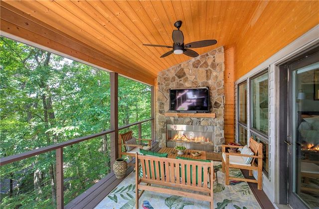 300 Sassafras Mountain Trail, Jasper, GA 30143