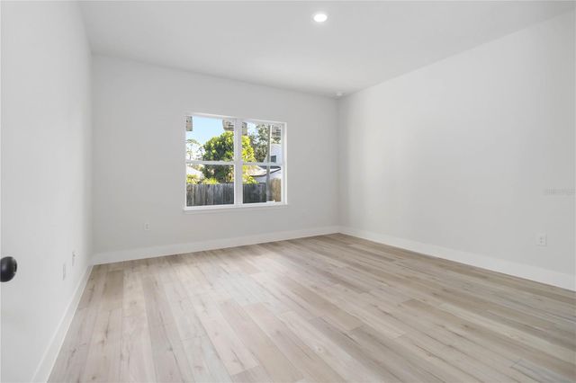 1043 YAKUTAT AVENUE SE, Palm Bay, FL 32909