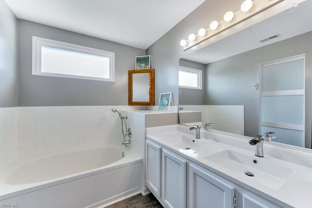 801 Winter King CT, Chesapeake, VA 23323