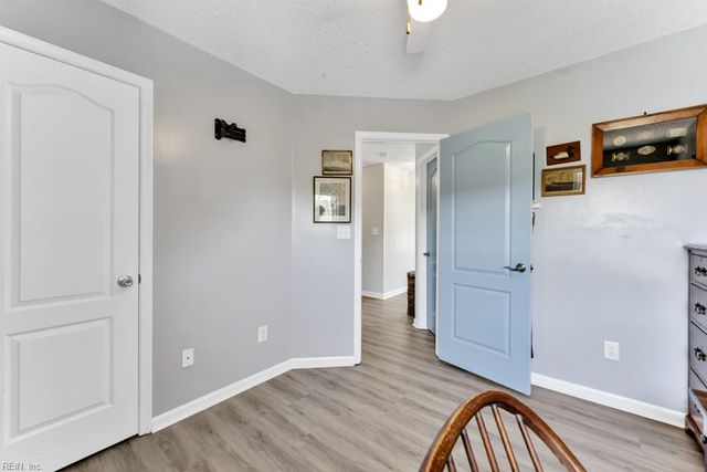 801 Winter King CT, Chesapeake, VA 23323