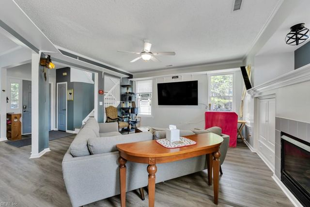 801 Winter King CT, Chesapeake, VA 23323