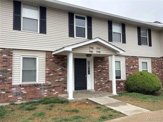 777 Highland Hill Drive D, St Peters, MO 63376