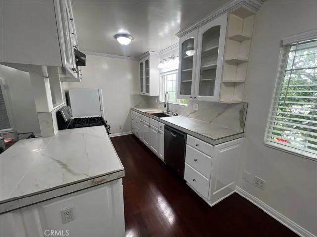 323 S Francisca, Redondo Beach, CA 60277